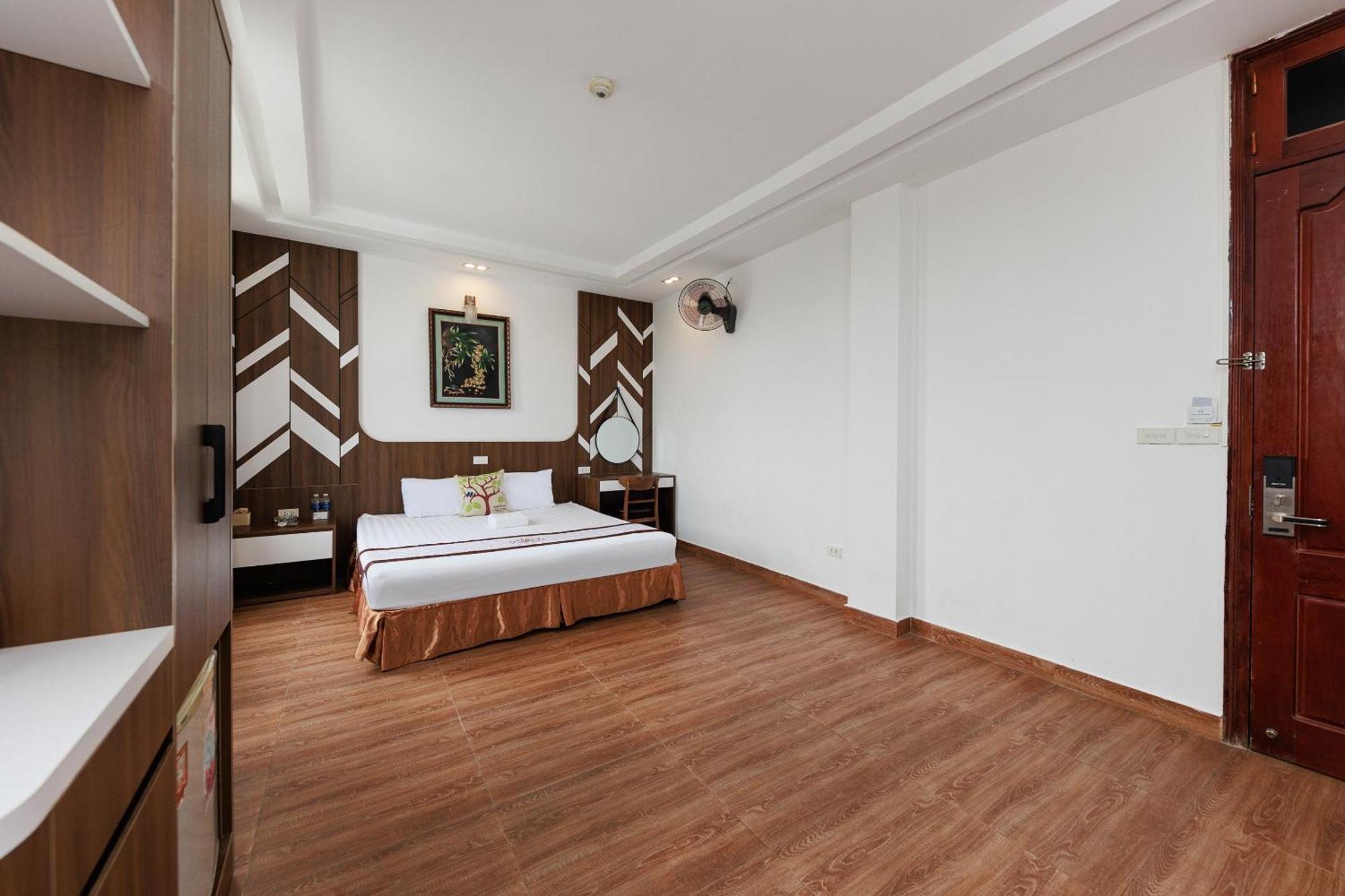 Oyo 472 Lenka Hotel Hanoi Exterior photo