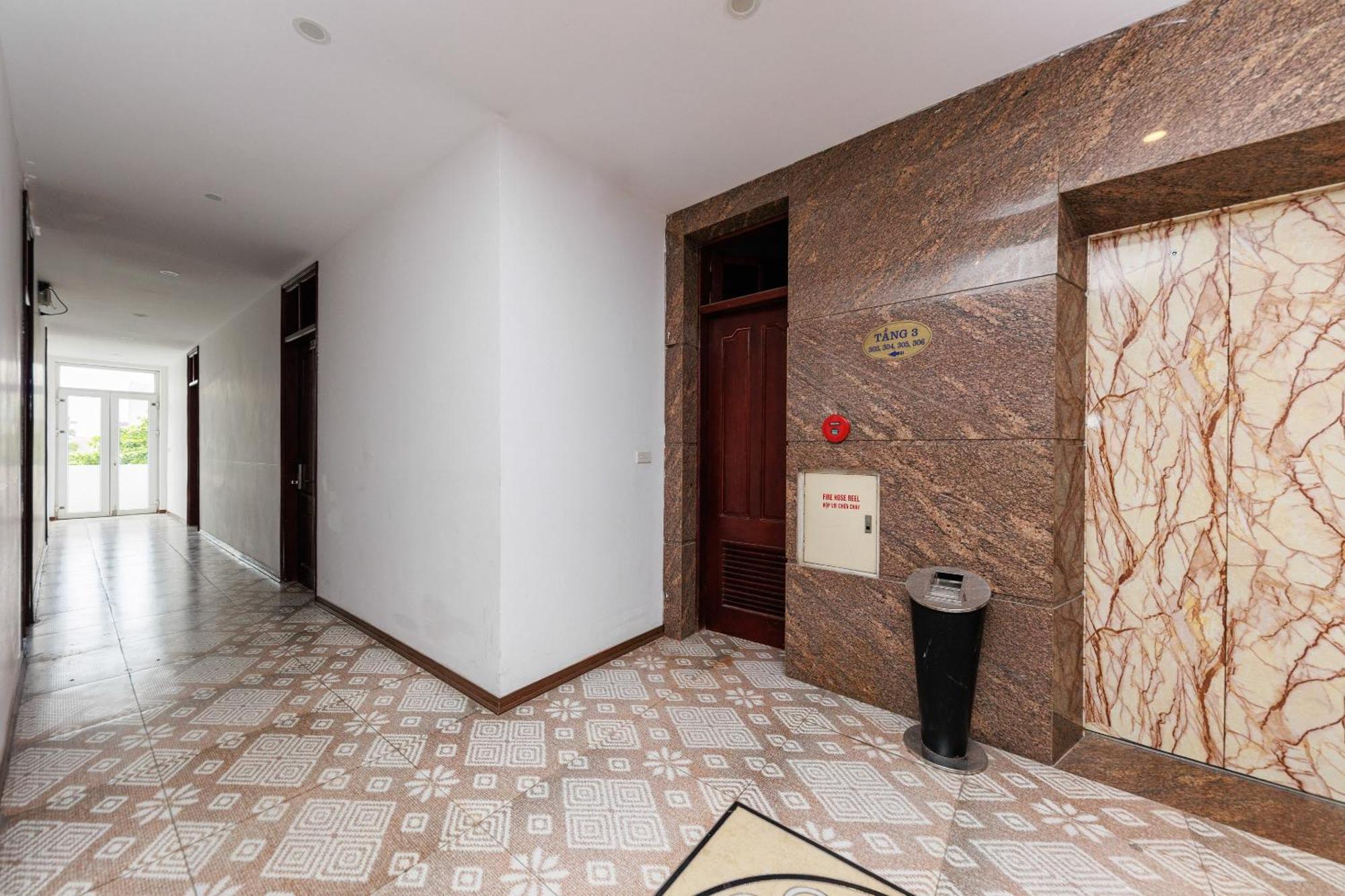 Oyo 472 Lenka Hotel Hanoi Exterior photo